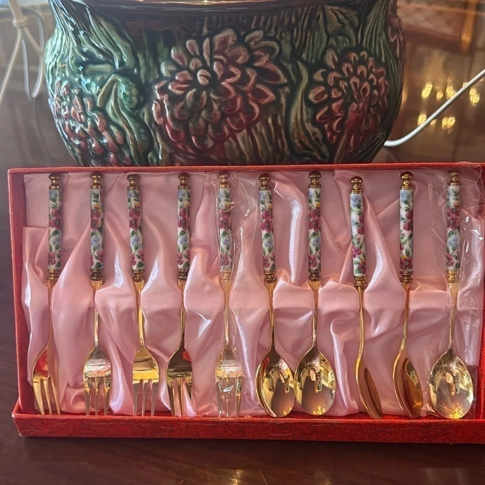Stainless 🔥Sale🔥small forks and spoons NWOT